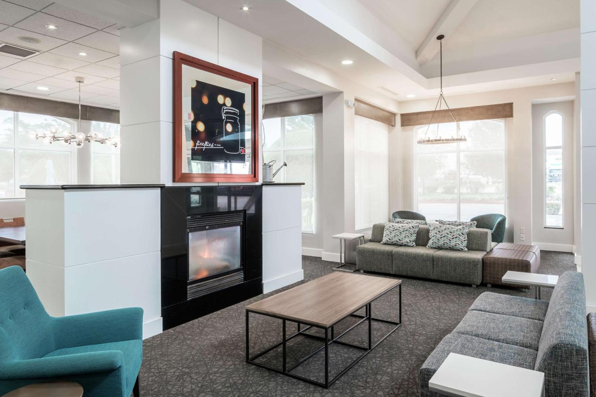Hilton Garden Inn Dfw North Grapevine Εξωτερικό φωτογραφία